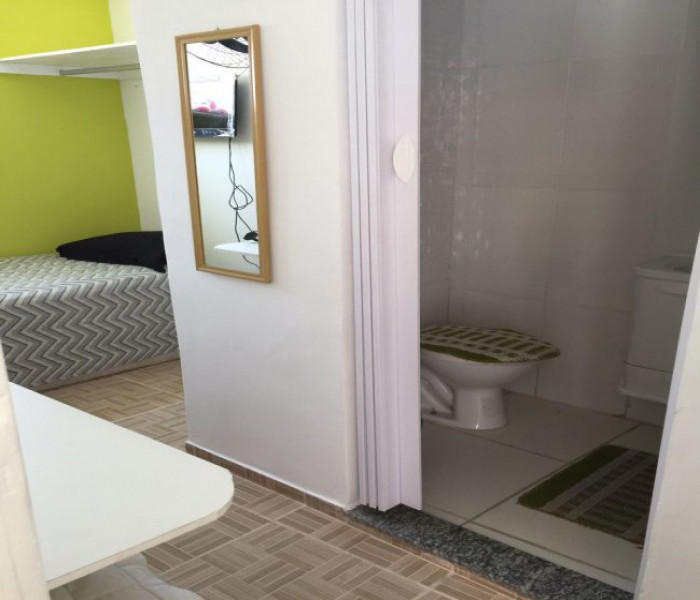 Imagem 9 da galeria do anúncio: Alugo quarto suite proximo UERJ