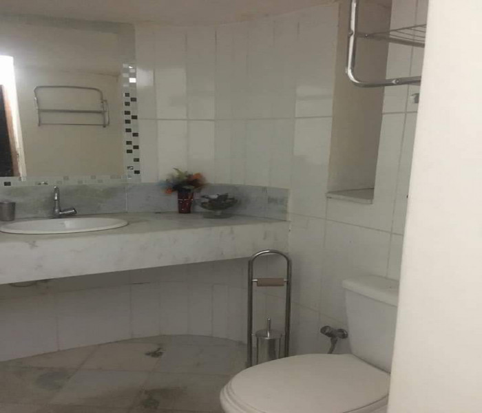 Imagem 8 da galeria do anúncio: Alugo suíte mobiliada