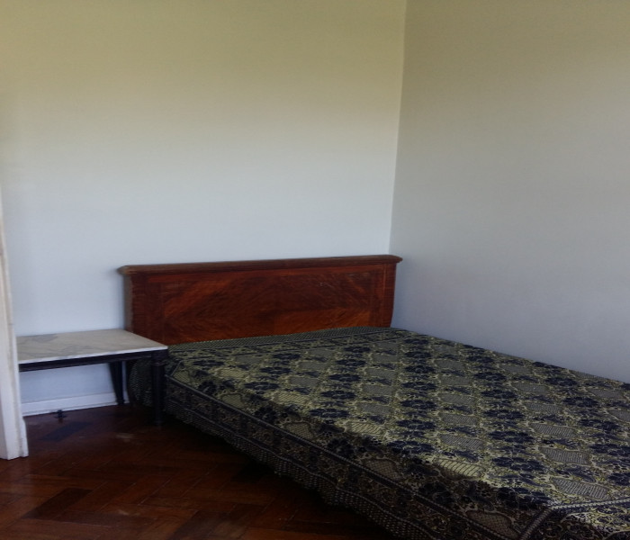 Imagem 3 da galeria do anúncio: Quarto individual com vista verde