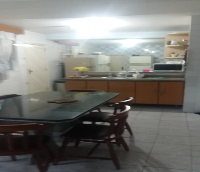 Imagem 6 da galeria do anúncio: Quarto individual com vista verde