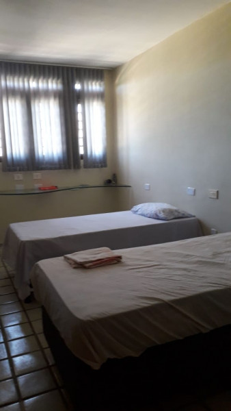 Imagem 4 da galeria do anúncio: CASA AEROCLUBE