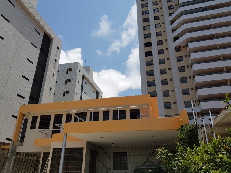 Imagem 2 da galeria do anúncio: CASA AEROCLUBE