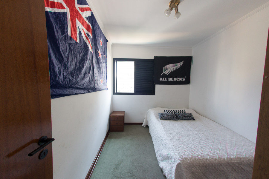 Imagem 2 da galeria do anúncio: Quarto individual mobiliado no centro de Alphaville