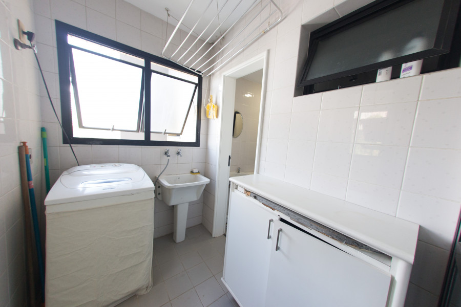 Imagem 7 da galeria do anúncio: Quarto individual mobiliado no centro de Alphaville