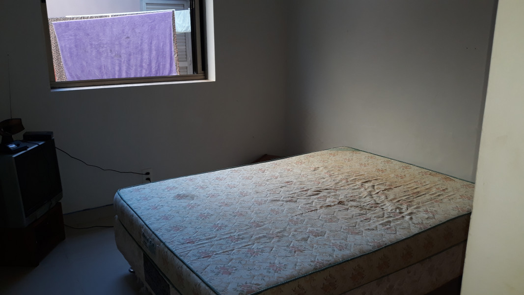 Imagem 6 da galeria do anúncio: Quarto na QI 5 LAGO SUL