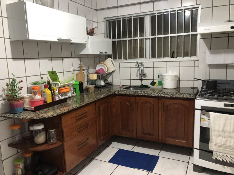 Imagem 1 da galeria do anúncio: Alugo quarto no calhau! Atrás barramar