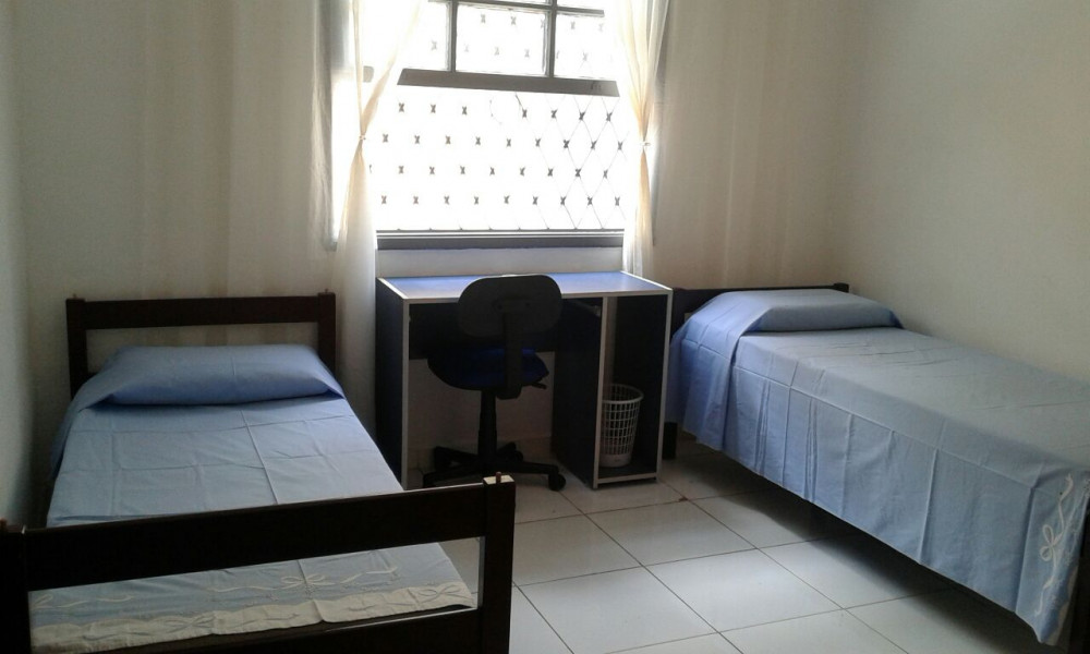 Imagem 8 da galeria do anúncio: alugo quartos individuais ao lado do shopin center vale