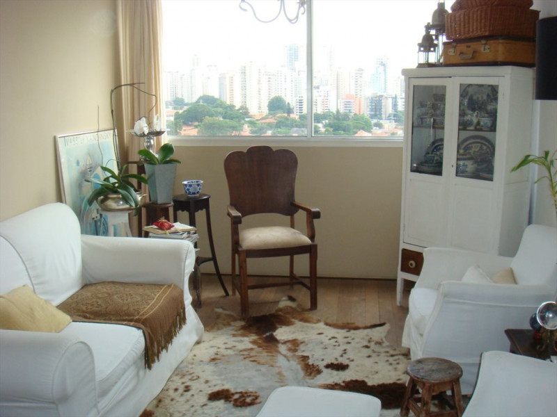 Imagem 12 da galeria do anúncio: Excelente Suite com Diarista Exclusivo á Mulheres