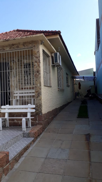 Imagem 6 da galeria do anúncio: Quarto  com cama casal próx Puc Tecnopuc Acisp Ufrgs Do Vale