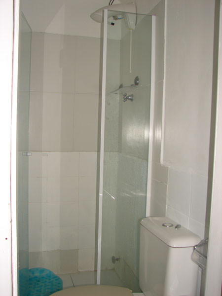 Imagem 11 da galeria do anúncio: Alugo Quarto Individual - Centro - em Área de SegurançaMilit