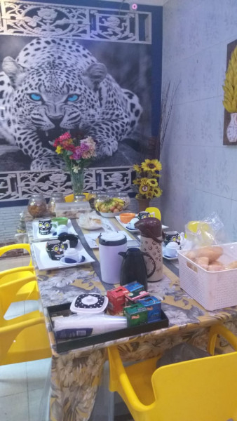 Imagem 10 da galeria do anúncio: ALUGO VAGA EM QUARTO A PARTIR DE R$ 550,00 POR MES