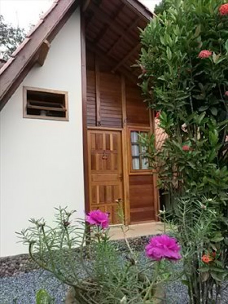 Imagem 3 da galeria do anúncio: Quitinete (estilo Chalé)