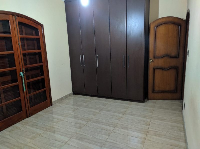 Imagem 1 da galeria do anúncio: Aluga-se quartos individuais (Feminino)