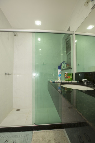 Imagem 7 da galeria do anúncio: Quarto com vista p/ a montanha em frente ao Metro Cantagalo