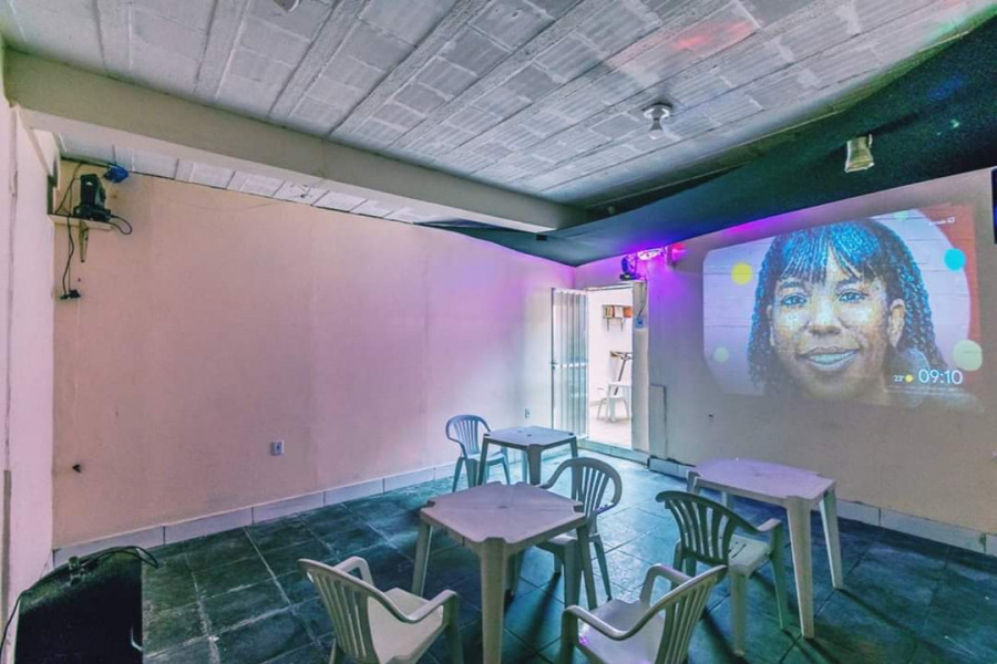 Imagem 5 da galeria do anúncio: Quarto individual com piscina