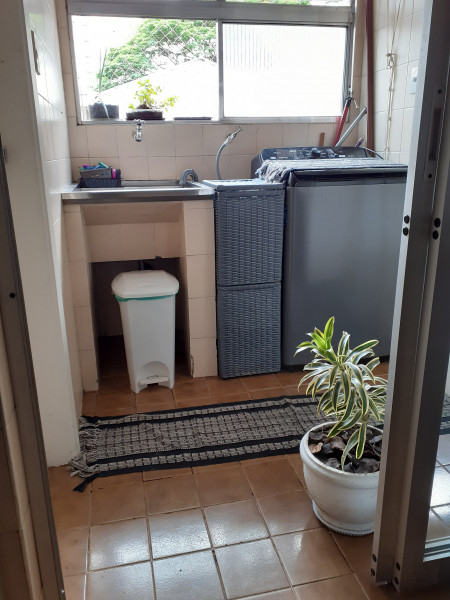 Imagem 7 da galeria do anúncio: ALUGO VAGA MOÇAS