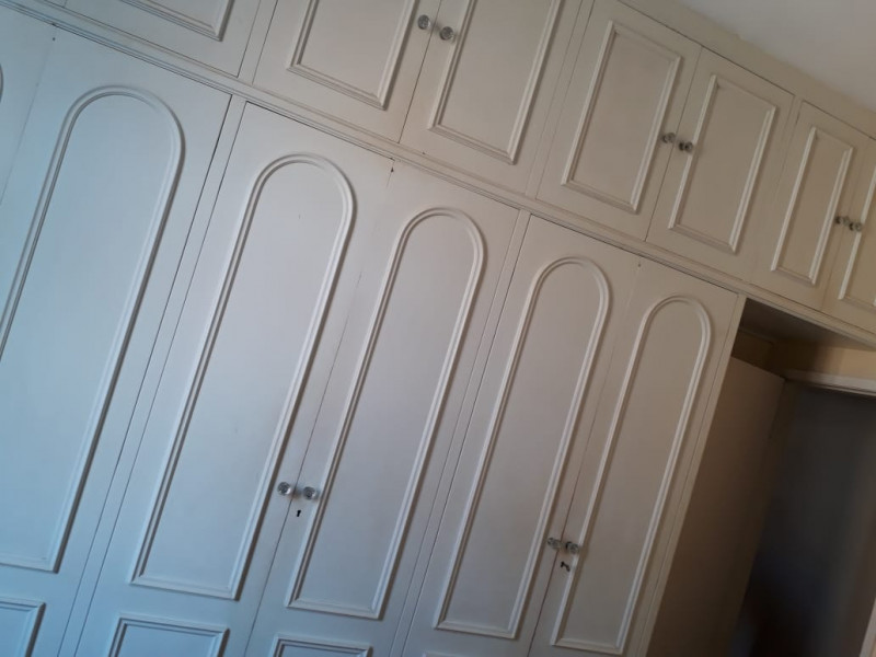 Imagem 2 da galeria do anúncio: QUARTO DUPLO DISPONÍVEL em Ipanema!