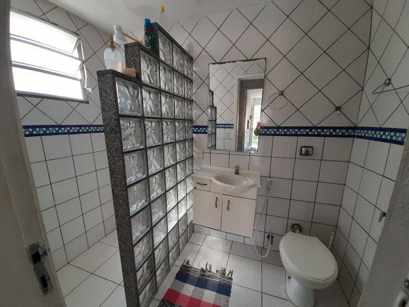 Imagem 3 da galeria do anúncio: Alugo quarto no início da Barra da Tijuca