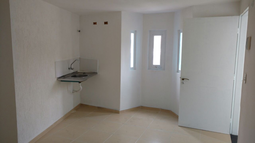 Imagem 1 da galeria do anúncio: kitnet frente ao ceu rosa da china,