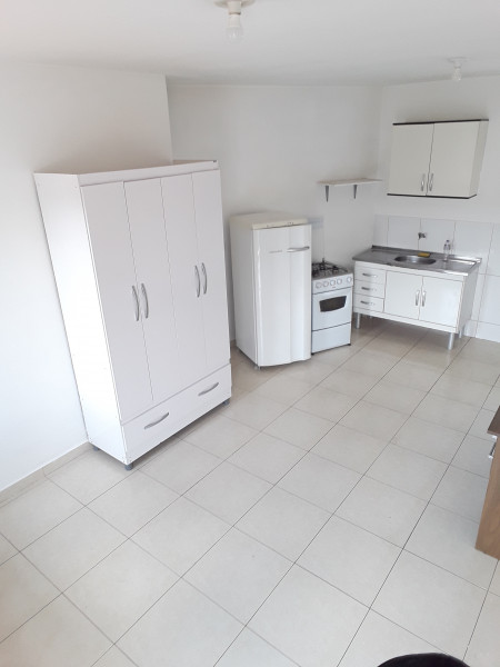 Imagem 1 da galeria do anúncio: Kitnet gigantes