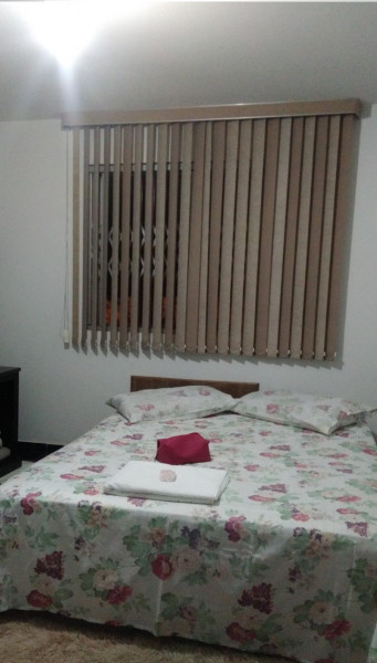Imagem 5 da galeria do anúncio: Quarto para alugar em apartamento no centro