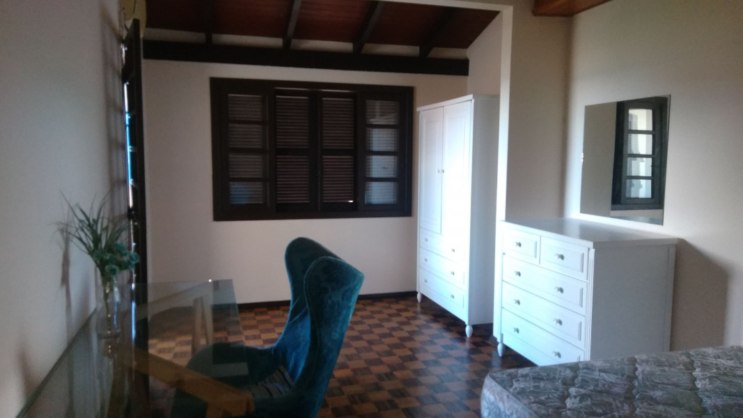 Imagem 14 da galeria do anúncio: Quarto alto padrao com sacada