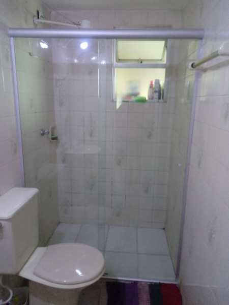 Imagem 6 da galeria do anúncio: Quarto em apto no alto do Bueno