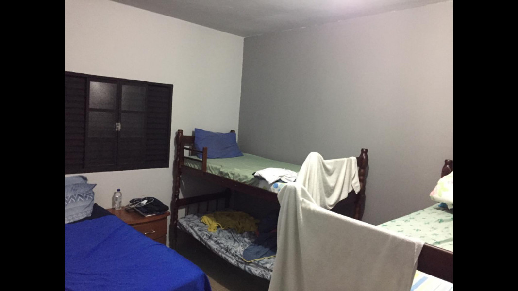 Imagem 2 da galeria do anúncio: Aluga quarto compartilhado para rapazes gays solteiros