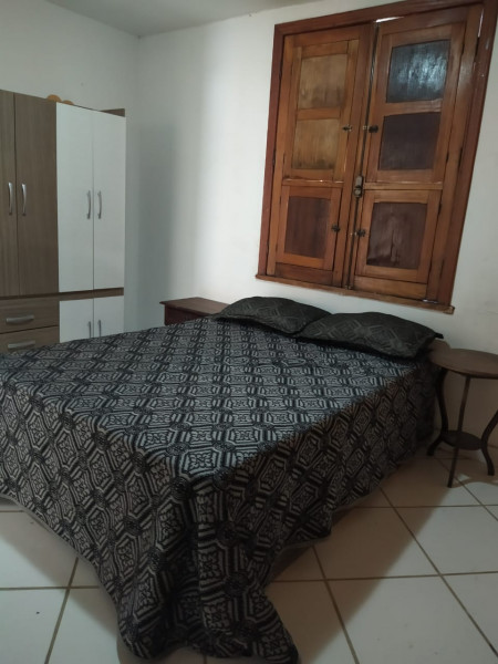 Imagem 13 da galeria do anúncio: Alugo suíte mobiliada