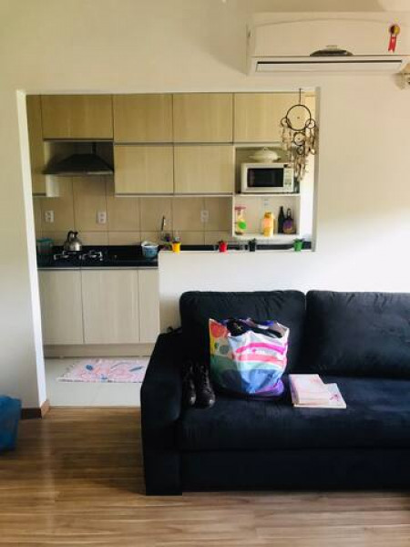 Imagem 4 da galeria do anúncio: Compartilho apartamento