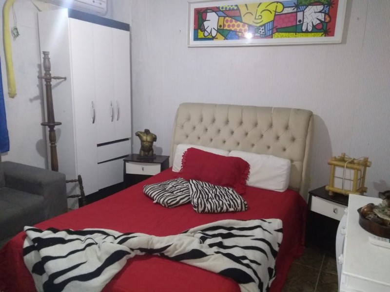 Imagem 3 da galeria do anúncio: ALUGO VAGA EM QUARTO A PARTIR DE R$ 550,00 POR MES