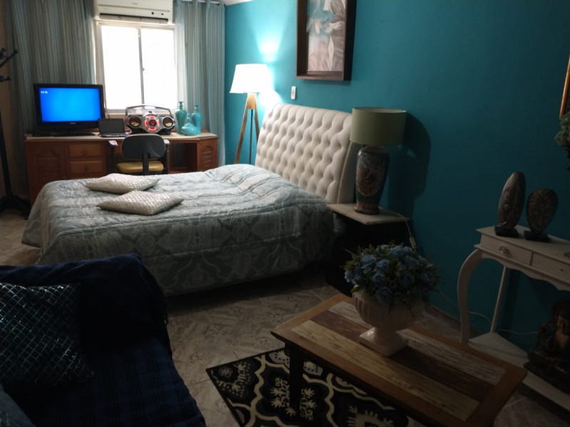 Imagem 1 da galeria do anúncio: ALUGO VAGA EM QUARTO A PARTIR DE R$ 550,00 POR MES