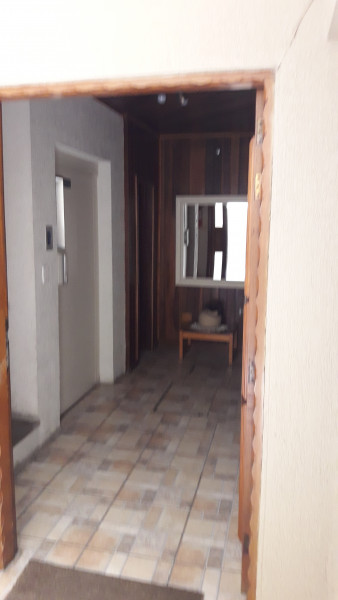 Imagem 2 da galeria do anúncio: Quarto 100m  Shoppings, Hospitais e Comercio da Assis