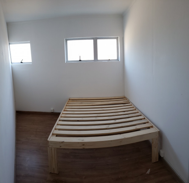 Imagem 7 da galeria do anúncio: Kitnet  Bigorrilho Batel Mobiliado Quarto com banheiro