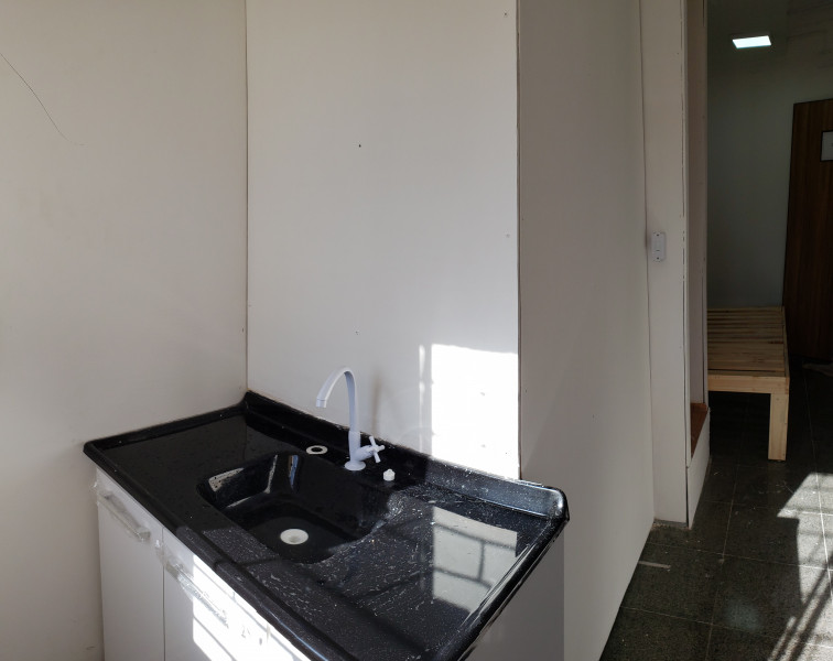 Imagem 2 da galeria do anúncio: Kitnet  Bigorrilho Batel Mobiliado Quarto com banheiro