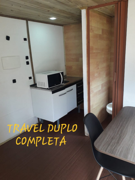 Imagem 5 da galeria do anúncio: Kitnet Bigorrilho Barigui Mobiliado Quarto banheiro cozinha