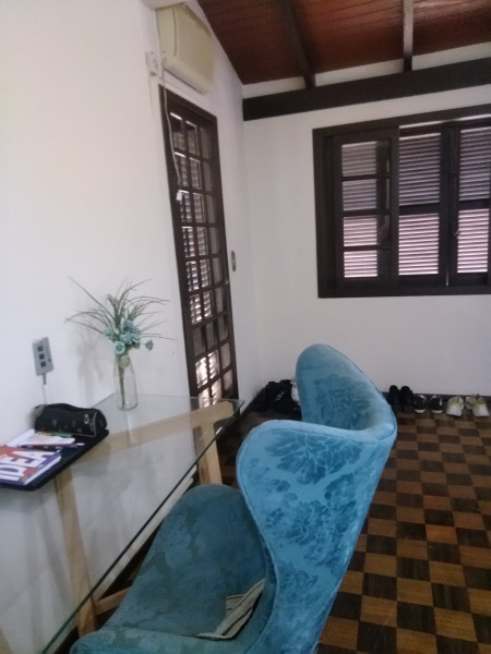 Imagem 10 da galeria do anúncio: Quarto alto padrao com sacada