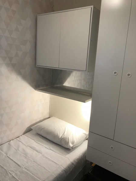 Imagem 3 da galeria do anúncio: QUARTO DEPENDÊNCIA NA ALAMEDA SANTOS - JARDINS