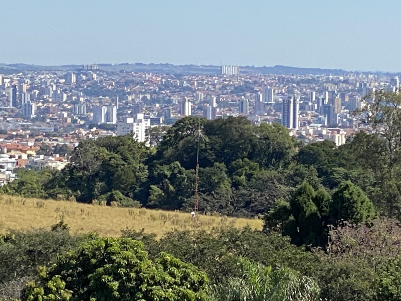 Imagem 4 da galeria do anúncio: esrudio mobiliado na Caputera. É lindo aqui!