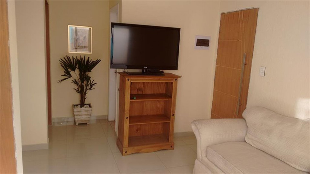 Imagem 1 da galeria do anúncio: Quarto Amplo - METRÔ, McDONALDS, 2 SMARTFIT, 2 SHOPPINGs