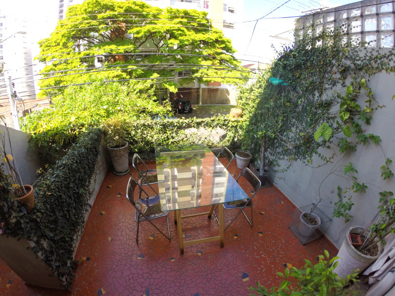 Imagem 1 da galeria do anúncio: Quartos em casa aconchegante - Sobrado na Vila Madalena