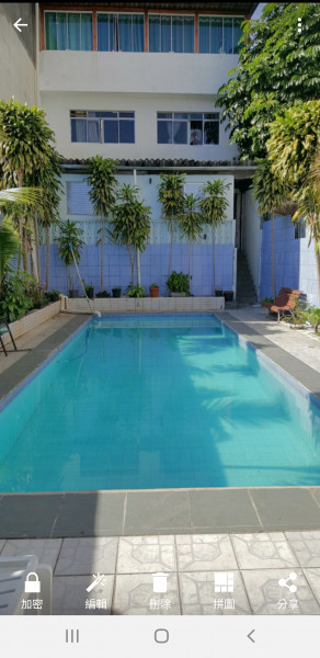 Imagem 1 da galeria do anúncio: ótimos quarto p/ moças, c/piscina, Lavanderia