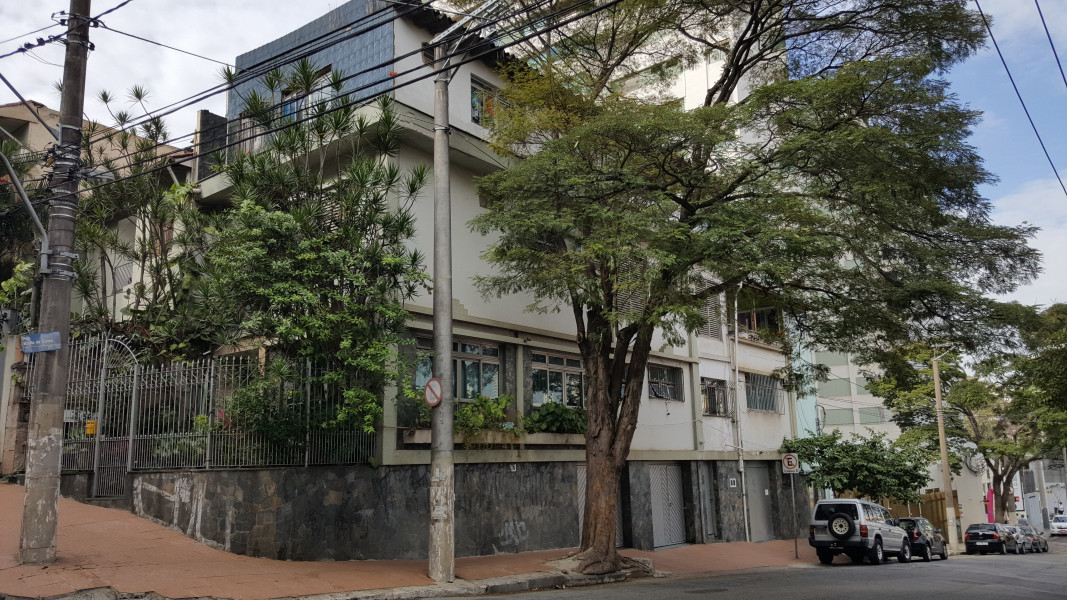 Imagem 10 da galeria do anúncio: ótimos quarto p/ moças, c/piscina, Lavanderia