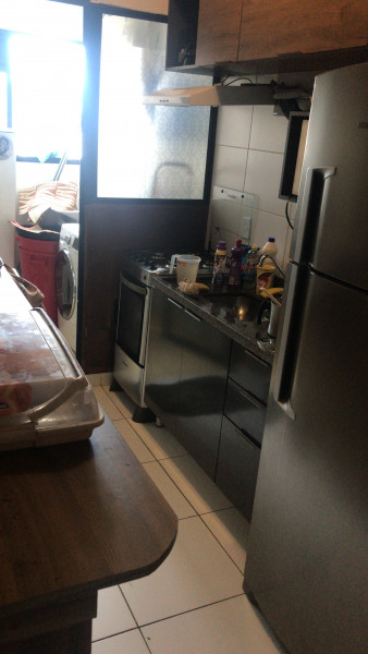 Imagem 3 da galeria do anúncio: Divido Apt centro Barueri