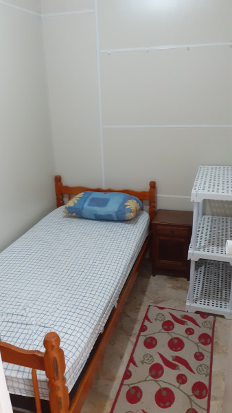 Imagem 8 da galeria do anúncio: Pensao: ALUGA-SE QUARTOS