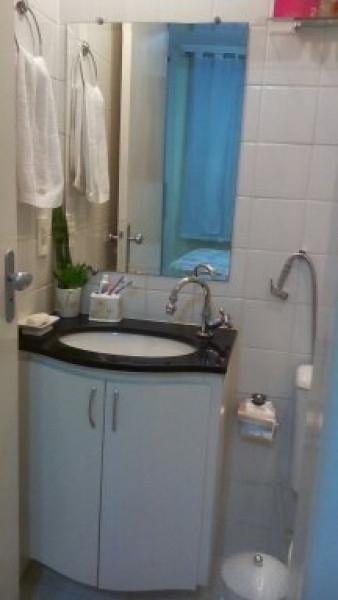 Imagem 4 da galeria do anúncio: R$700,00Quarto de solteiro,Arejado ,Iluminado.