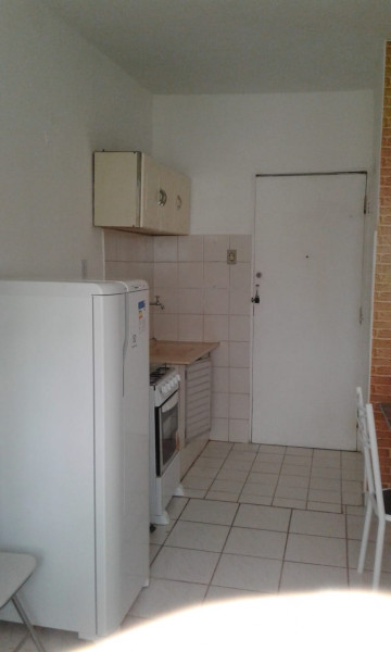 Imagem 14 da galeria do anúncio: Kits mobiliadas  a 200 mts da Estação São Joaquim do metrô