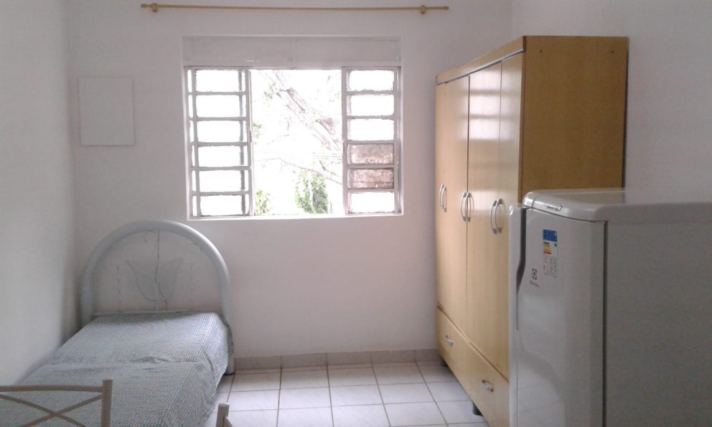 Imagem 15 da galeria do anúncio: Kits mobiliadas  a 200 mts da Estação São Joaquim do metrô