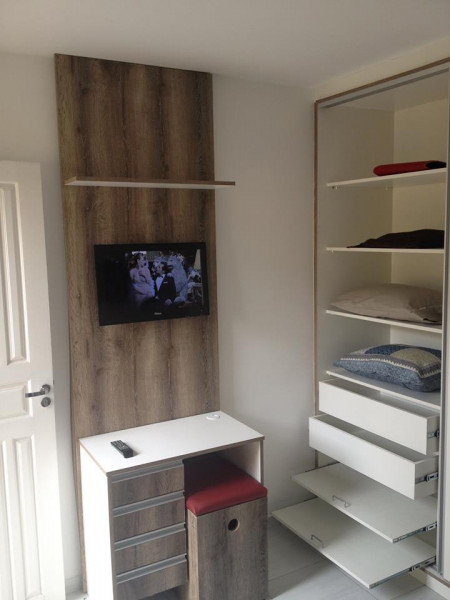 Imagem 7 da galeria do anúncio: Quarto mobiliado