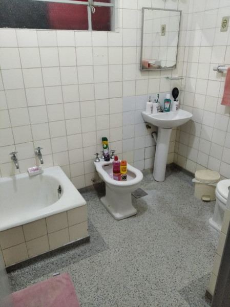 Imagem 8 da galeria do anúncio: VAGA FEMININA quarto mobiliado entro,na francisco Glicério